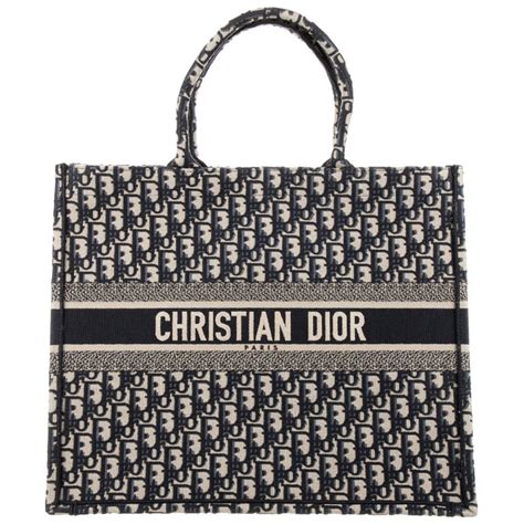 travel bag dior|dior tote bag price.